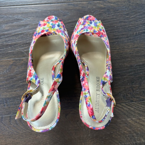 Audrey Brooke Size 7.5 Multicoloured Open Toed 5 Inch Wedges - Picture 5 of 13